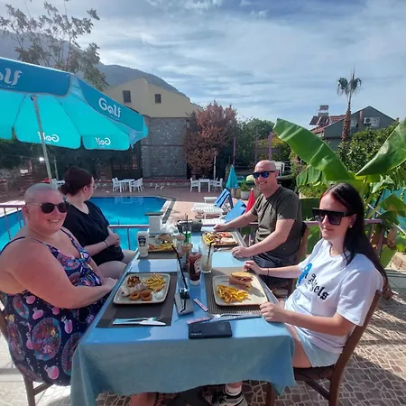 Near Lykia Way Oludeniz Pool Alojamento de Acomodação e Pequeno-almoço Fethiye